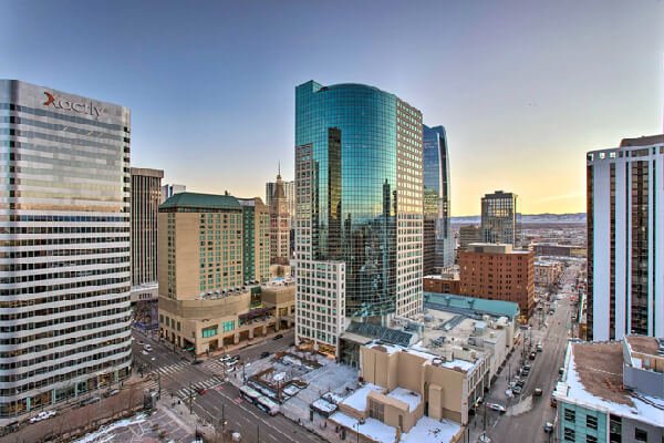 Denver → Las Vegas​
