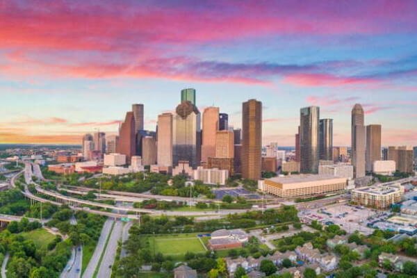 Houston → Cancun​